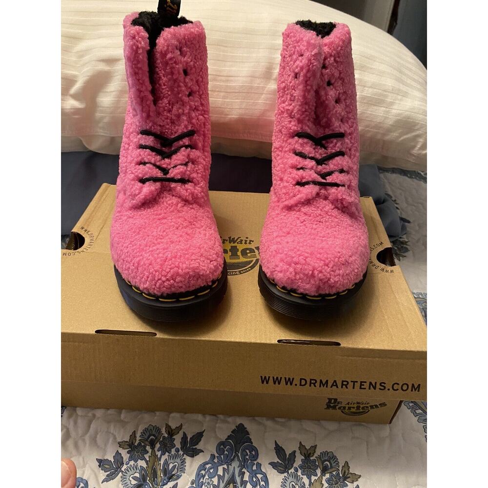 Dr Martens boots womens size 6